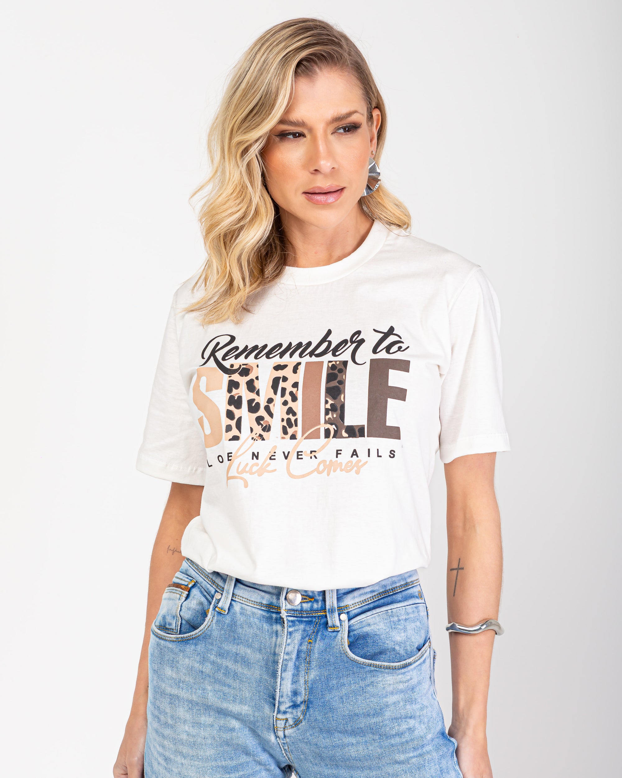 Remember to Smile - Camiseta Algodão Premium